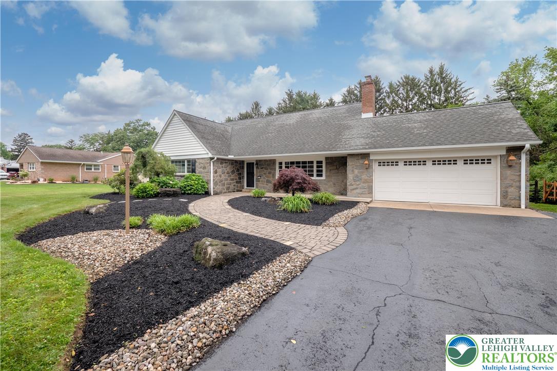 Salisbury Twp, Pennsylvania 18103, United States, 4 Bedrooms Bedrooms, ,3 BathroomsBathrooms,Residential,Pending,156663