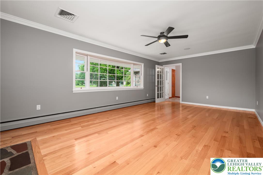 Salisbury Twp, Pennsylvania 18103, United States, 4 Bedrooms Bedrooms, ,3 BathroomsBathrooms,Residential,Pending,156663