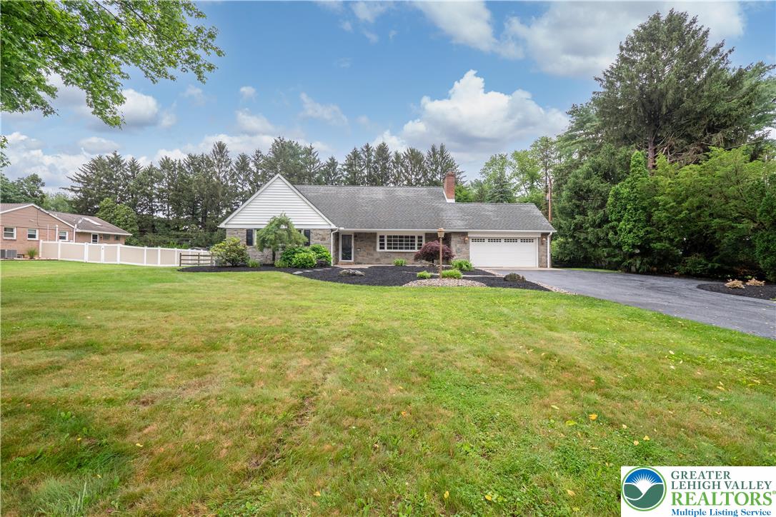 Salisbury Twp, Pennsylvania 18103, United States, 4 Bedrooms Bedrooms, ,3 BathroomsBathrooms,Residential,Pending,156663