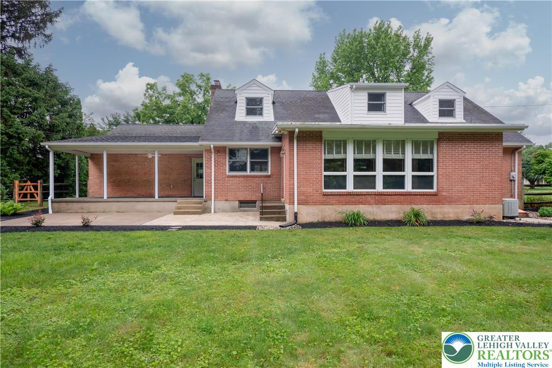 Salisbury Twp, Pennsylvania 18103, United States, 4 Bedrooms Bedrooms, ,3 BathroomsBathrooms,Residential,Pending,156663