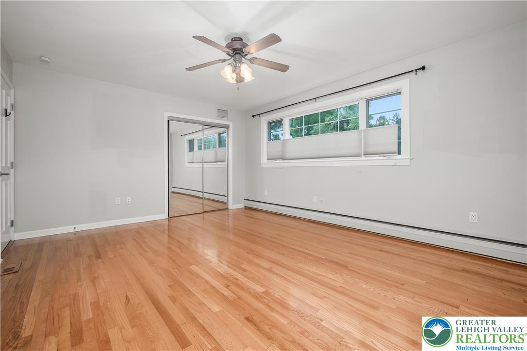 Salisbury Twp, Pennsylvania 18103, United States, 4 Bedrooms Bedrooms, ,3 BathroomsBathrooms,Residential,Pending,156663