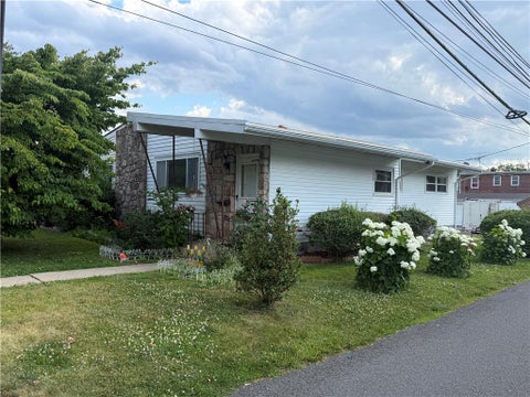 Photo of 738 N Saint Lucas Street, Allentown, PA 18104 (MLS # 779153)