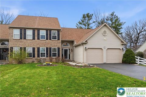 Photo of 2001 Rolling Meadow Drive, Macungie, PA 18062 (MLS # 773868)