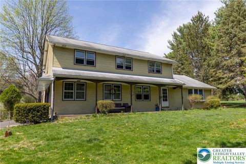 Photo of 255 Park Drive, Nockamixon Twp, PA 18930 (MLS # 775173)