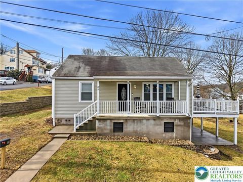 Homes For Sale - 25 Spring Street<br/> Port Carbon, PA 17965