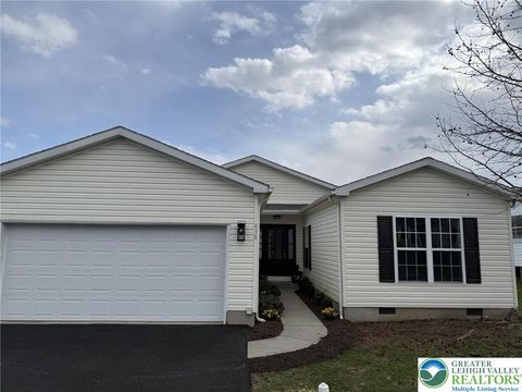 636 San Simeon Place Forks Twp PA 18040