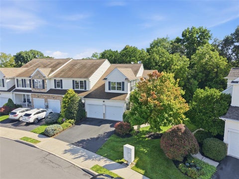 Townhouse For Sale - 151 Willow Drive<br/> Palmer Twp, PA 18045