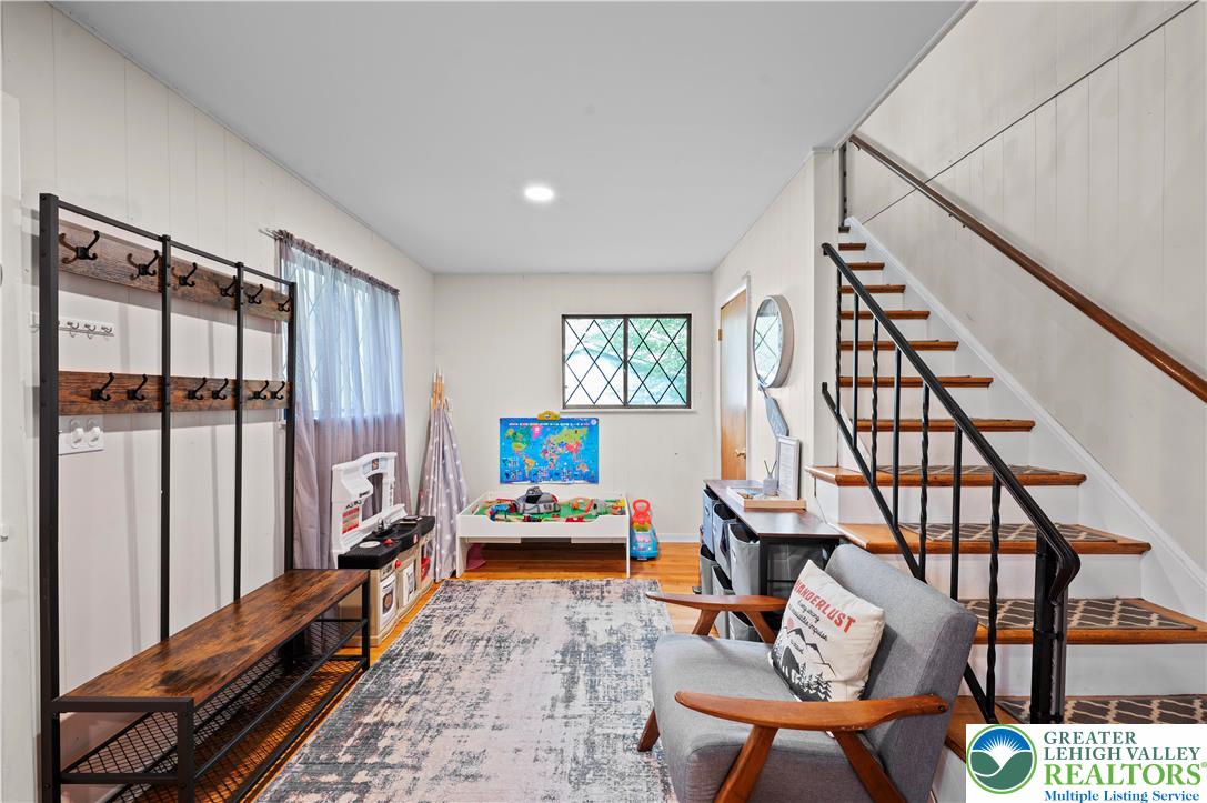 Coolbaugh Twp, Pennsylvania 18347, United States, 3 Bedrooms Bedrooms, ,2 BathroomsBathrooms,Residential,Active,205705