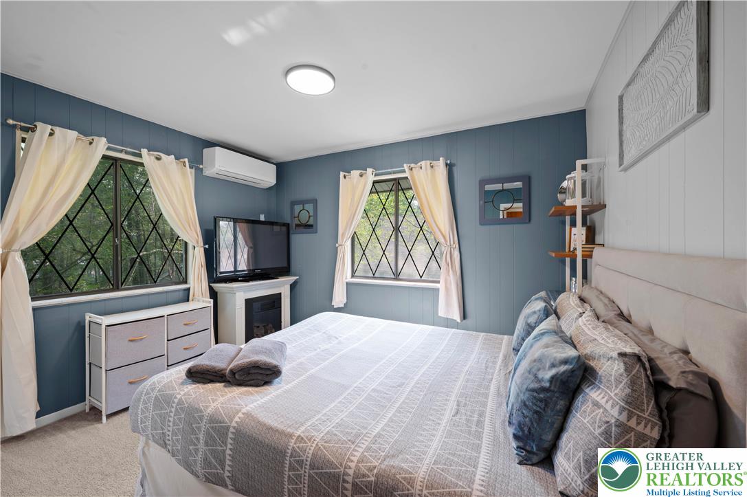 Coolbaugh Twp, Pennsylvania 18347, United States, 3 Bedrooms Bedrooms, ,2 BathroomsBathrooms,Residential,Active,205705