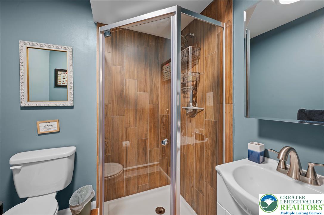 Coolbaugh Twp, Pennsylvania 18347, United States, 3 Bedrooms Bedrooms, ,2 BathroomsBathrooms,Residential,Active,205705