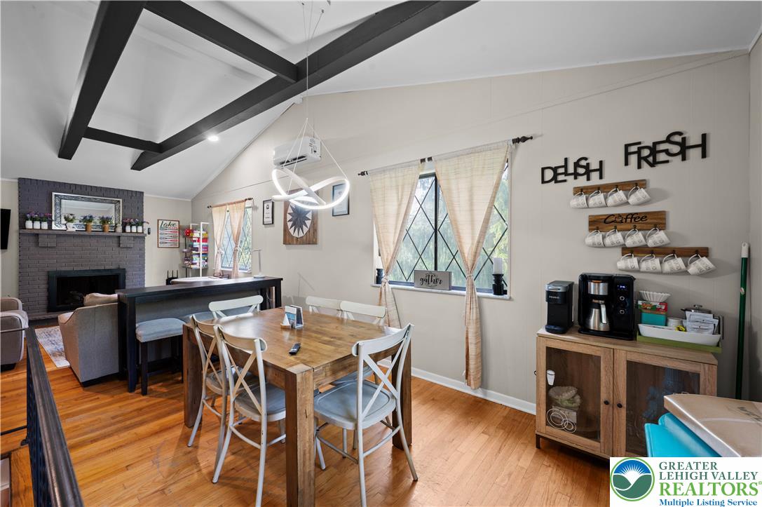 Coolbaugh Twp, Pennsylvania 18347, United States, 3 Bedrooms Bedrooms, ,2 BathroomsBathrooms,Residential,Active,205705