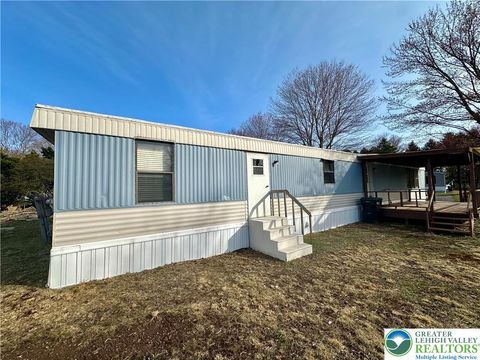 Photo of 91 Cheyenne Lane, Mahoning Twp, PA 18235 (MLS # 772856)