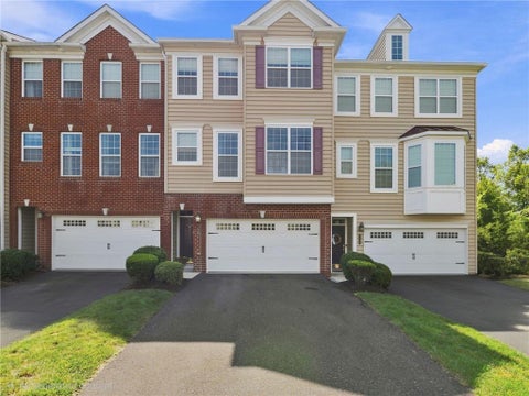 Photo for 19 Rosy Ridge Court