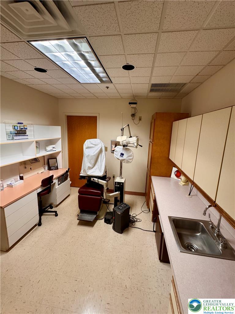 1611 Pond Road 403