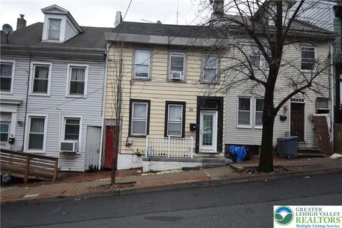 Townhouse For Sale - 26 7th Street<br/> Northampton County, Easton, PA 18042