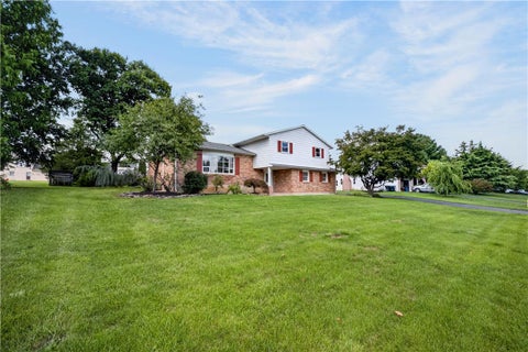Homes For Sale - 1160 Brentwood Avenue<br/> Hanover, PA 18017