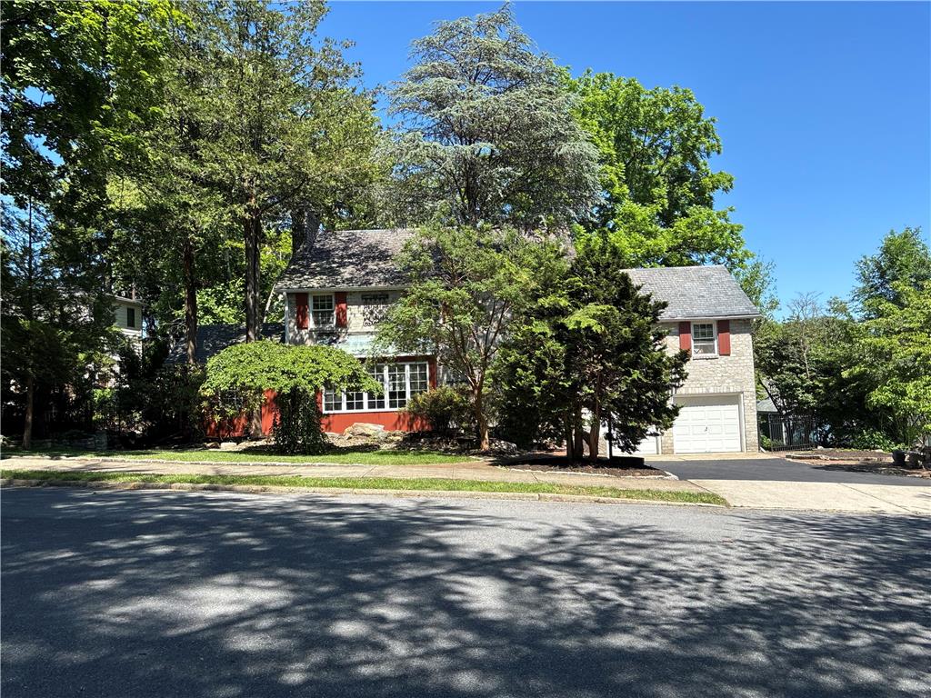 1236 Moffitt