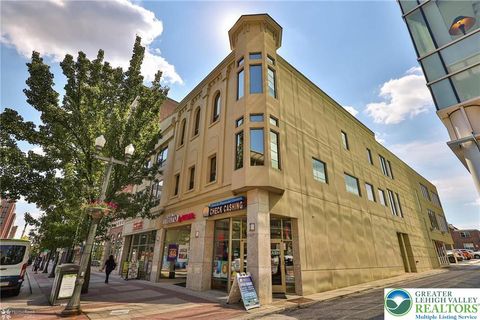 Photo of 822 W Hamilton Street #101, Allentown, PA 18101 (MLS # 772408)