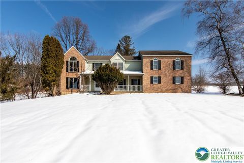 Photo of 15 Spring Water Court, Easton, PA 18042 (MLS # 771981)
