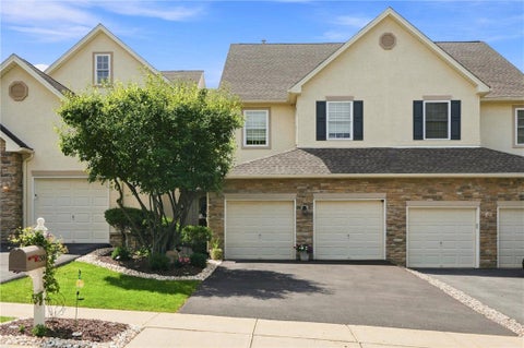 Townhouse For Sale - 2506 Ludwig Court<br/> Lower Macungie Twp, PA 18062