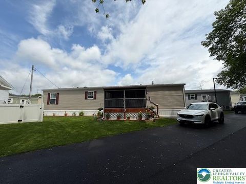 Photo of 7468 continental, Macungie, PA 18087 (MLS # 759246) Photo of 7468 continental, Macungie, PA 18087 (MLS # 759246)