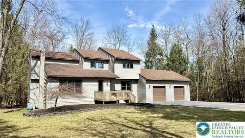 Photo of 419 main Street, Lehigh Twp, PA 18424 (MLS # 774550)