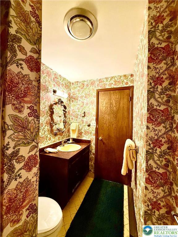 Lower Macungie Twp, Pennsylvania 18103, United States, 6 Bedrooms Bedrooms, ,3 BathroomsBathrooms,Residential,Pending,208853