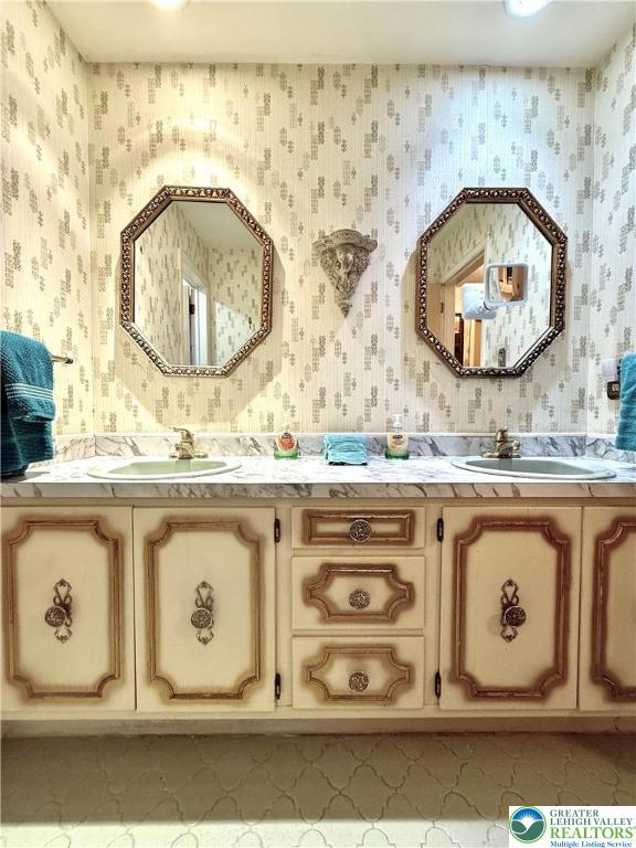 Lower Macungie Twp, Pennsylvania 18103, United States, 6 Bedrooms Bedrooms, ,3 BathroomsBathrooms,Residential,Pending,208853