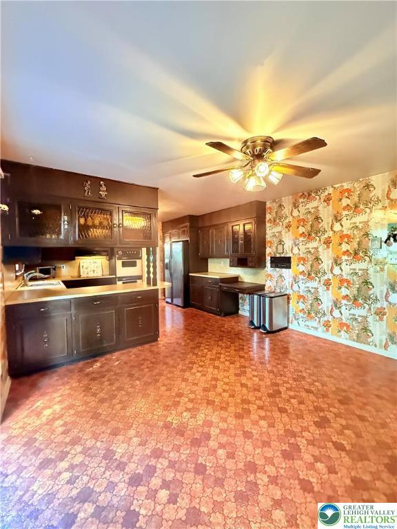 Lower Macungie Twp, Pennsylvania 18103, United States, 6 Bedrooms Bedrooms, ,3 BathroomsBathrooms,Residential,Pending,208853