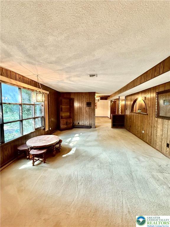 Lower Macungie Twp, Pennsylvania 18103, United States, 6 Bedrooms Bedrooms, ,3 BathroomsBathrooms,Residential,Pending,208853