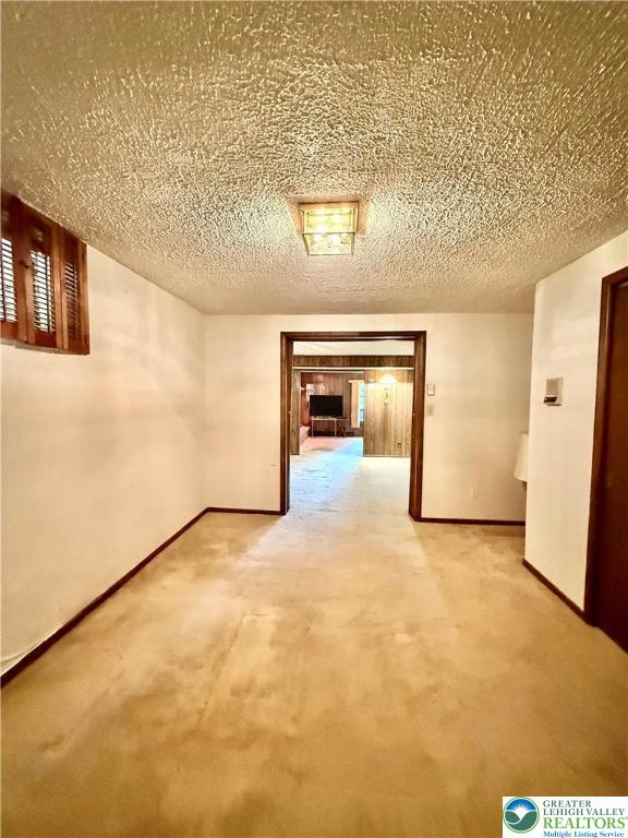 Lower Macungie Twp, Pennsylvania 18103, United States, 6 Bedrooms Bedrooms, ,3 BathroomsBathrooms,Residential,Pending,208853