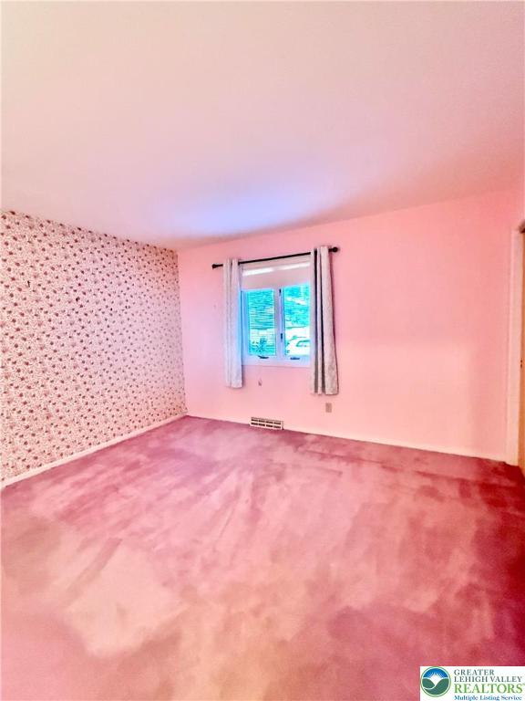 Lower Macungie Twp, Pennsylvania 18103, United States, 6 Bedrooms Bedrooms, ,3 BathroomsBathrooms,Residential,Pending,208853