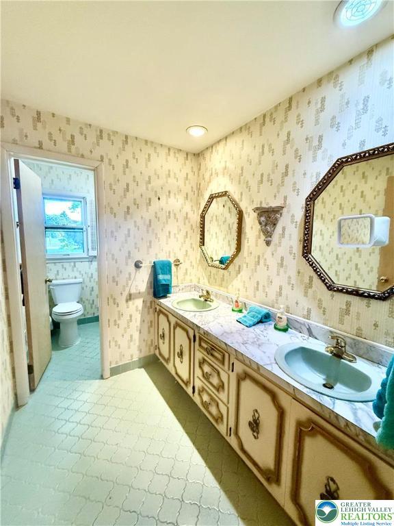 Lower Macungie Twp, Pennsylvania 18103, United States, 6 Bedrooms Bedrooms, ,3 BathroomsBathrooms,Residential,Pending,208853