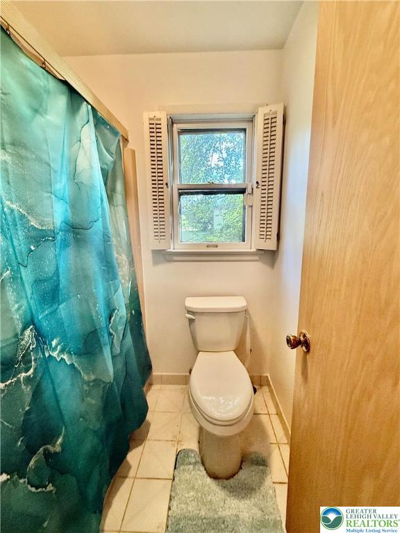 Lower Macungie Twp, Pennsylvania 18103, United States, 6 Bedrooms Bedrooms, ,3 BathroomsBathrooms,Residential,Pending,208853