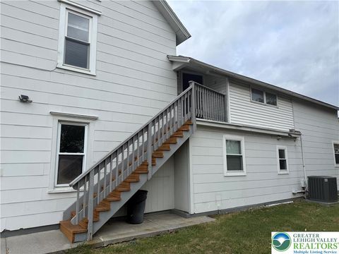 Photo of 637 5th Street, Whitehall, PA 18052 (MLS # 766739) Photo of 637 5th Street, Whitehall, PA 18052 (MLS # 766739)