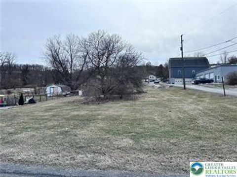 Photo of 7763 Center Street, Washington Twp, PA 18080 (MLS # 777917)