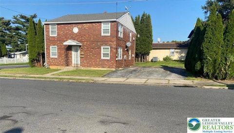 Photo of 923 N Kearney Street, Allentown, PA 18109 (MLS # 766468) Photo of 923 N Kearney Street, Allentown, PA 18109 (MLS # 766468)