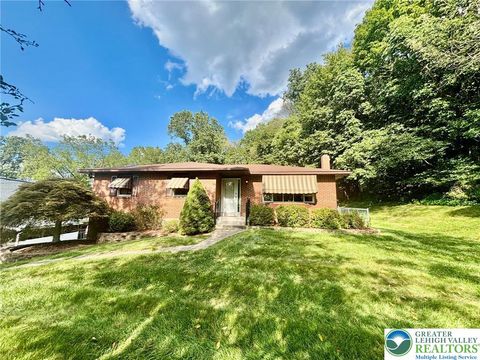 Photo of 729 Frost Hollow Road, Easton, PA 18040 (MLS # 763719) Photo of 729 Frost Hollow Road, Easton, PA 18040 (MLS # 763719)