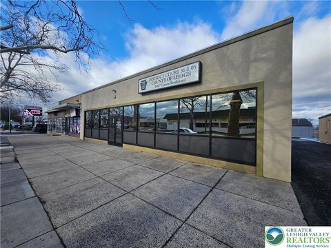 Photo of 1007 Union Boulevard, Allentown, PA 18109 (MLS # 770061)