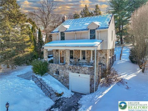 Homes For Sale - 2364 Gruver Avenue<br/> Palmer Twp, PA 18045