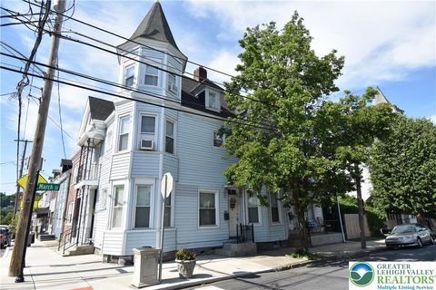 Townhouse For Rent - 201 Cattell Street #5<br/> Easton, PA 18042