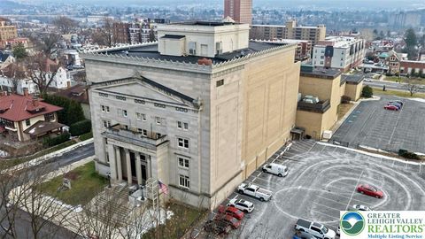 Photo of 1524 W Linden Street #4th Fl, Allentown, PA 18102 (MLS # 770096)