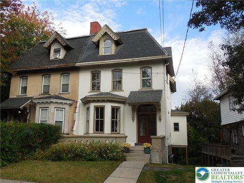 Homes For Sale - 451 Brighton Street<br/> Bethlehem, PA 18015