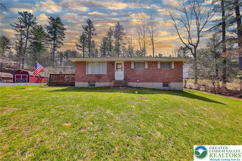 Photo of 1481 Sherwood Forest Road, Chestnuthill Twp, PA 18353 (MLS # 773897)