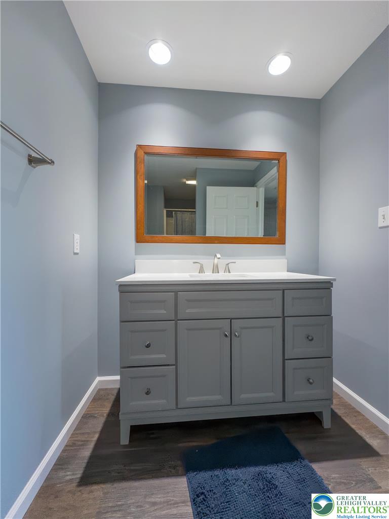 Upper Hanover Twp, Pennsylvania, 18041, United States, 7 Bedrooms Bedrooms, ,9 BathroomsBathrooms,Residential,Active,2023436