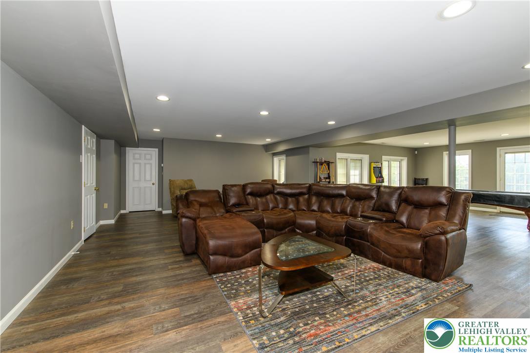 Upper Hanover Twp, Pennsylvania, 18041, United States, 7 Bedrooms Bedrooms, ,9 BathroomsBathrooms,Residential,Active,2023436
