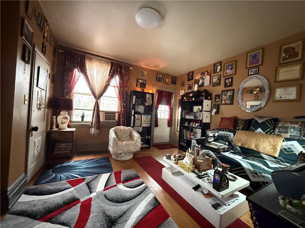 139 S 9th Street