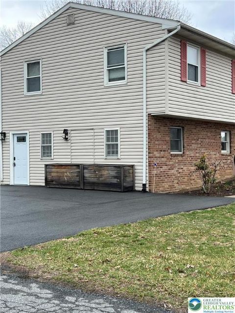 Photo of 774 Krocks Court #B, Macungie, PA 18106 (MLS # 767186) Photo of 774 Krocks Court #B, Macungie, PA 18106 (MLS # 767186)