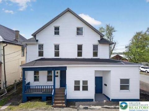 Photo of 500 Marion St St, Scranton City, PA 18509 (MLS # 775392)