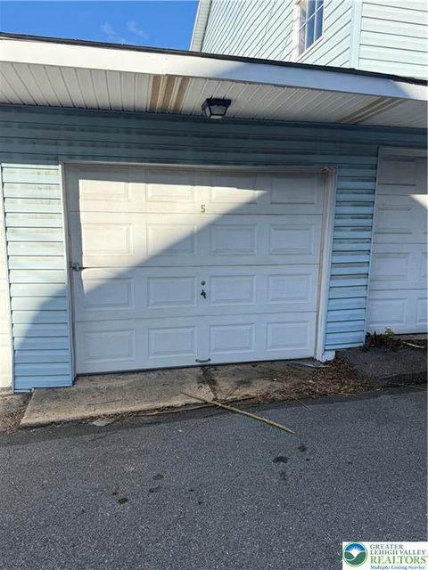 Photo of 98 Lehigh Ave #Garage 5, Palmerton Boro, PA 18071 (MLS # 772332)